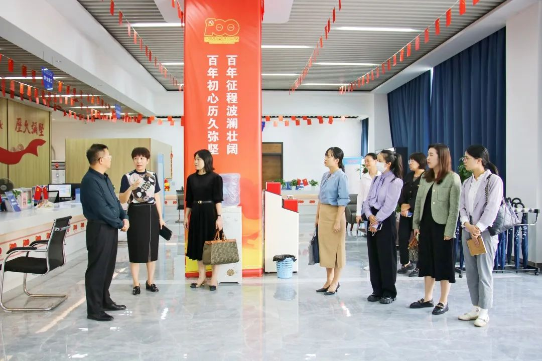 民师院一行参观开云线上平台_开云（中国）一站式服务中心