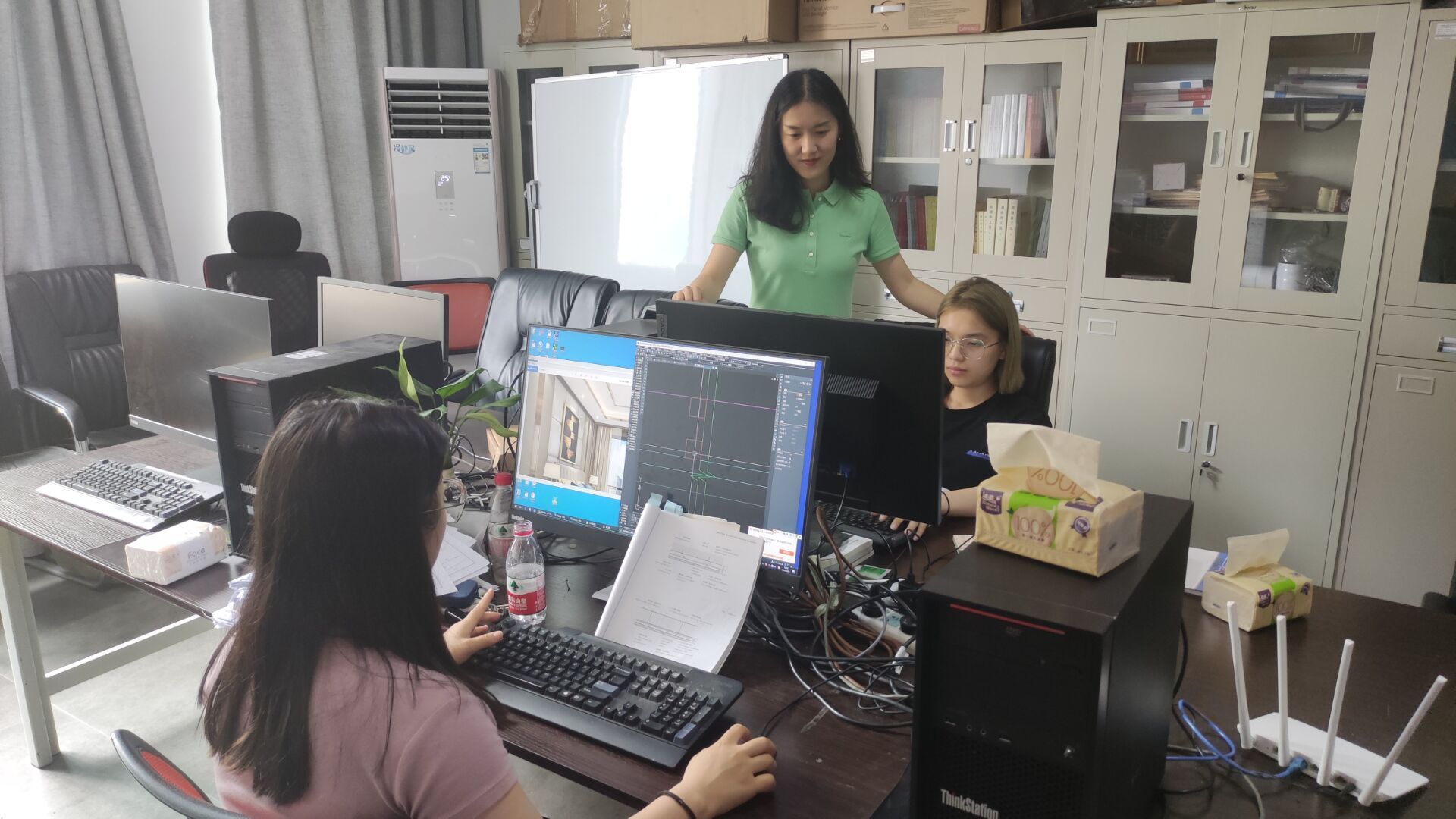 师生在积极备赛（开云线上平台_开云（中国）装饰技术应用赛项）