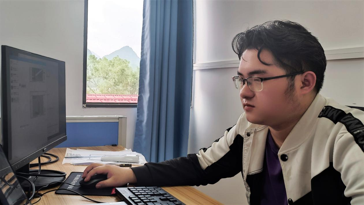 实习期间用罗耿神运用BIM技术对施工开云线上平台_开云（中国）进行建模