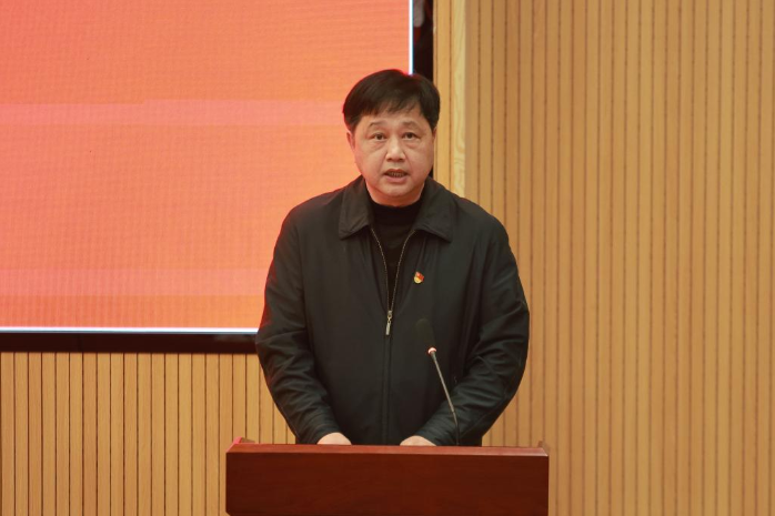 开云线上平台_开云（中国）党委副书记曾繁雄在会上讲话