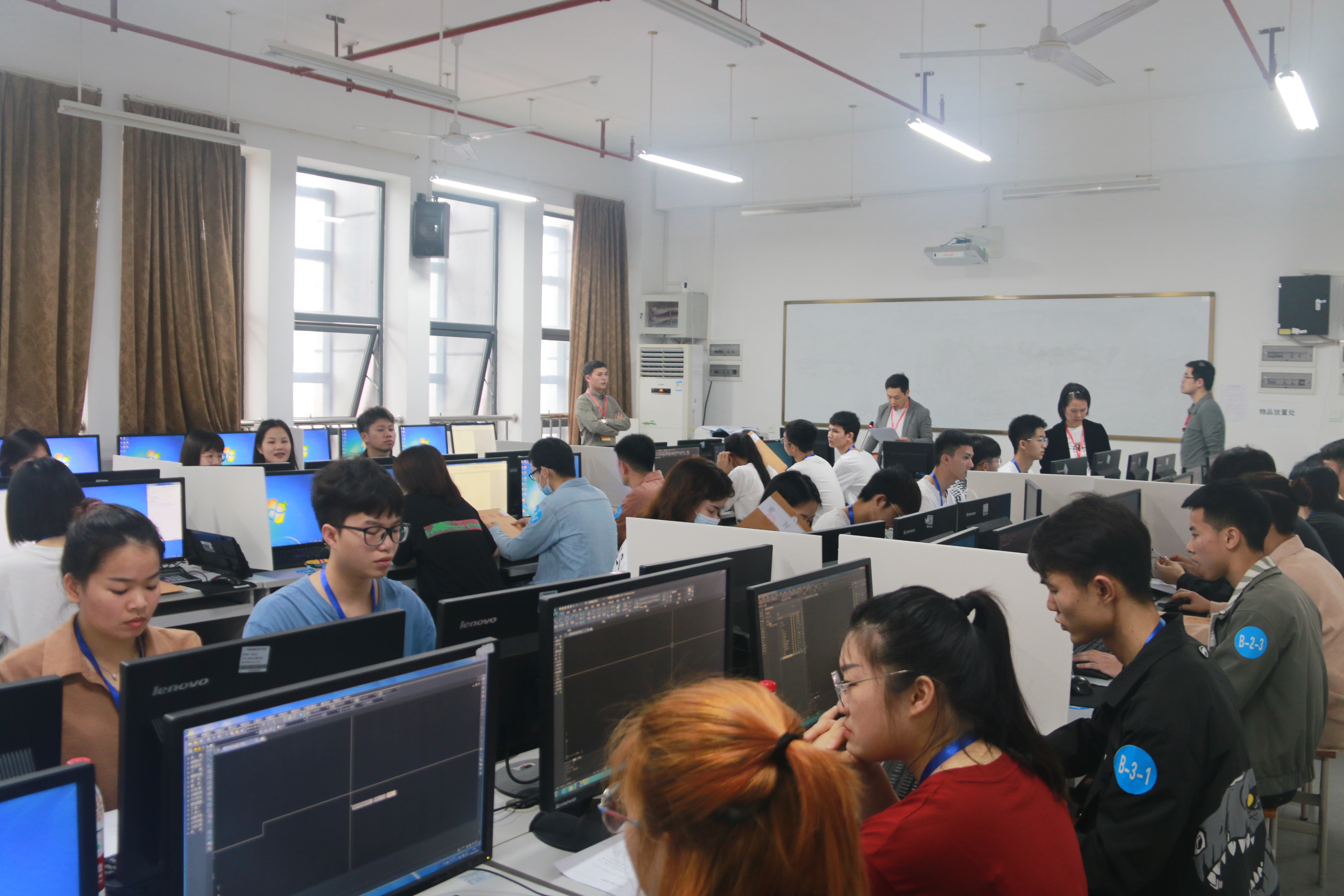 开云线上平台_开云（中国）装饰技术应用赛项比赛现场